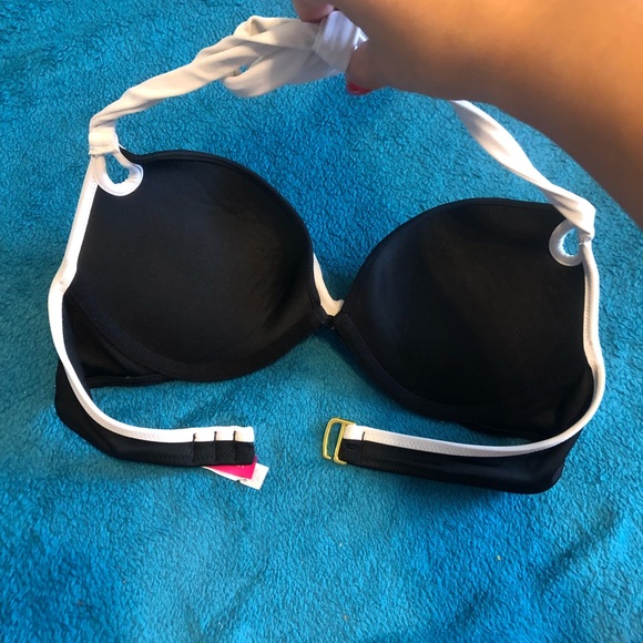 Victoria’s Secret top ❗️Add bundle for discount - Picture 3 of 3